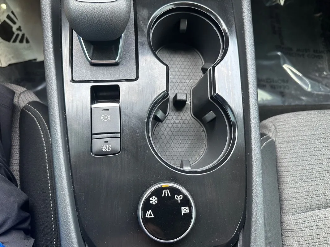 Nissan Rogue photo 24