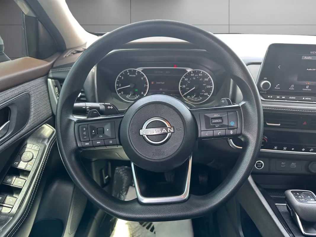 Nissan Rogue photo 13