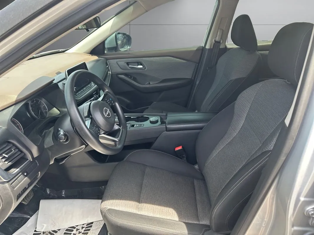 Nissan Rogue photo 10