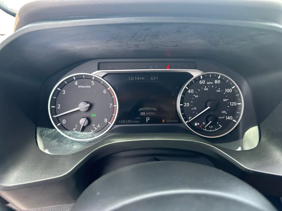 Nissan Rogue photo 14