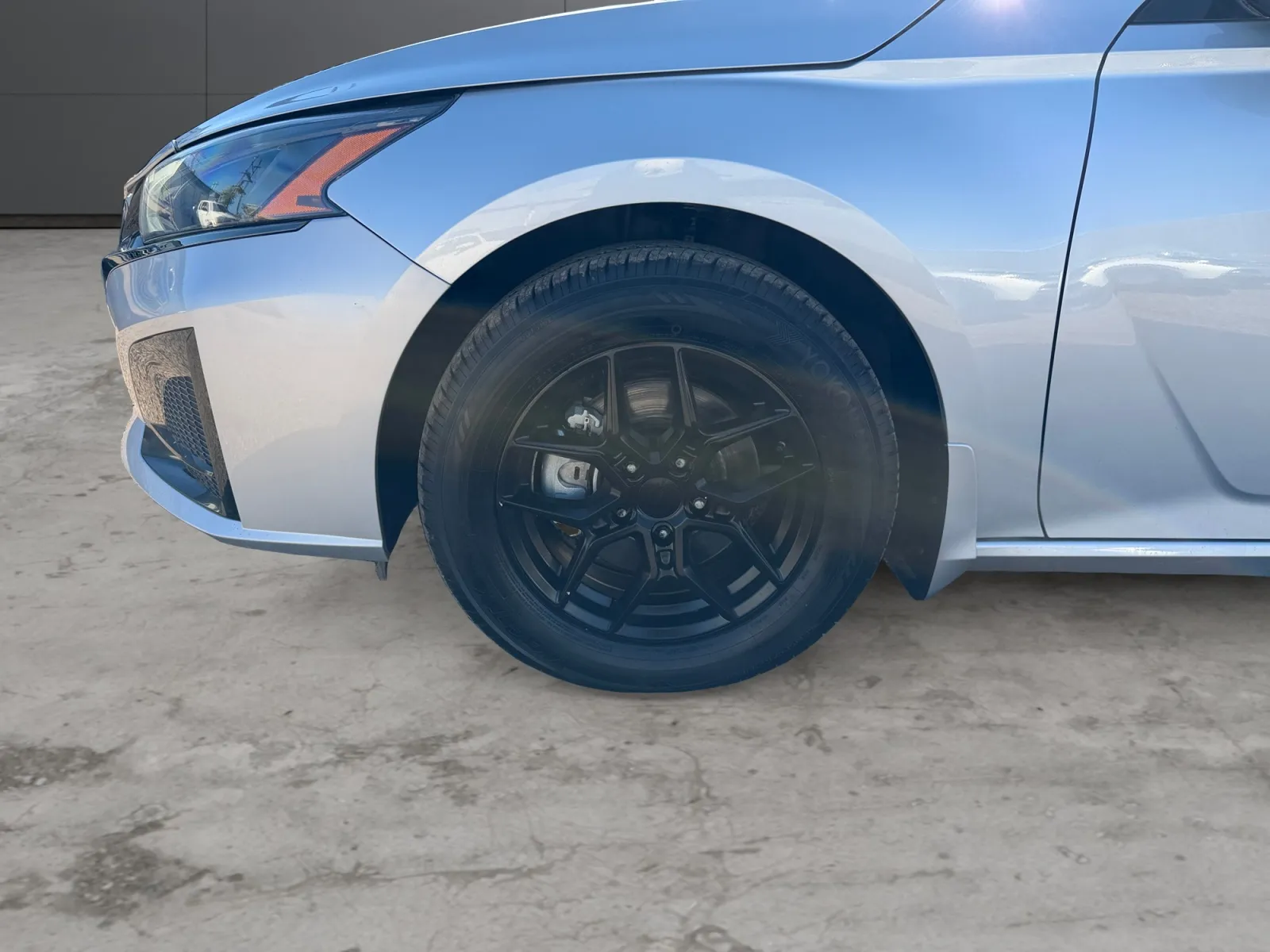 Nissan Altima photo 9