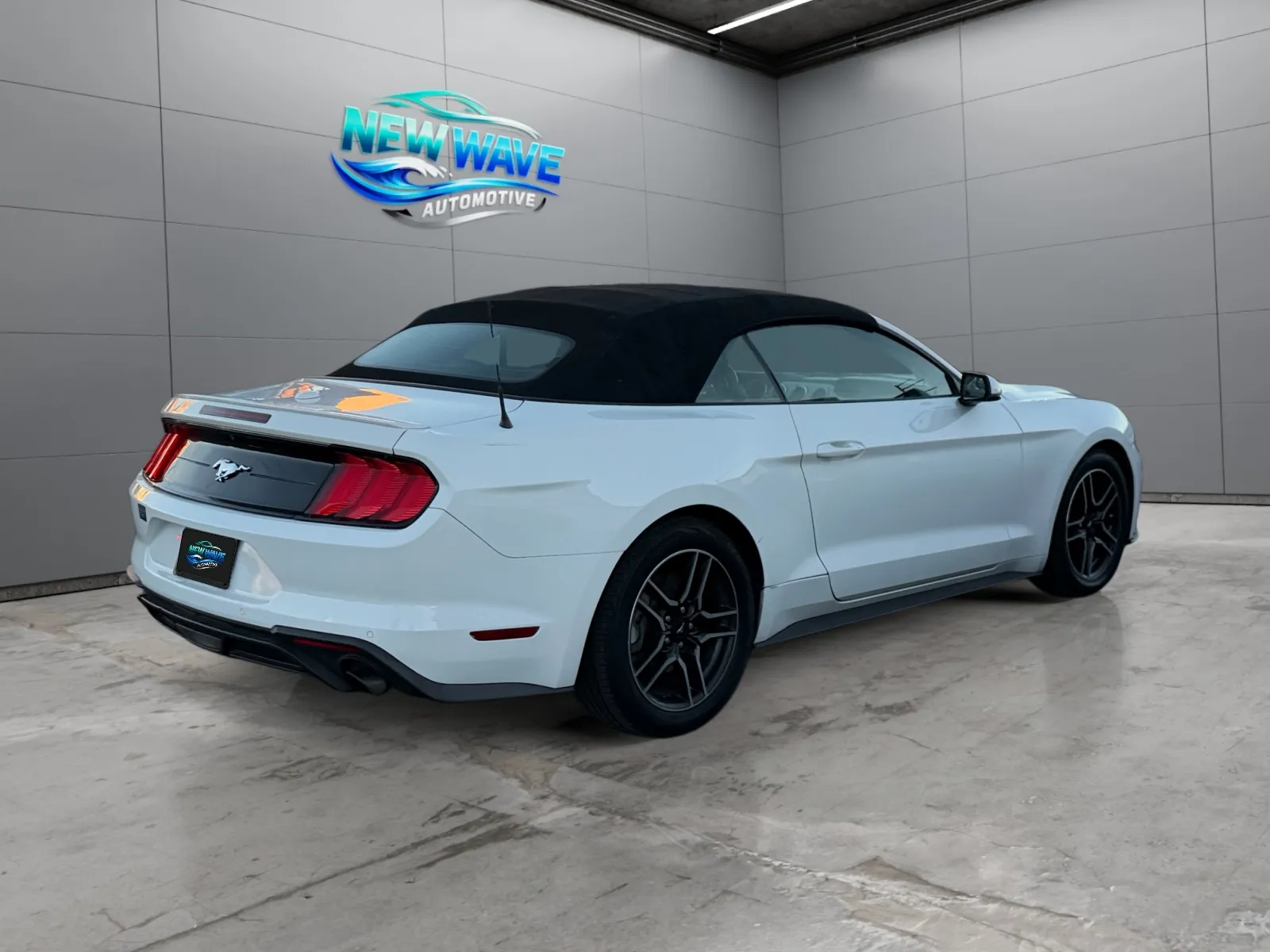 Ford Mustang photo 5