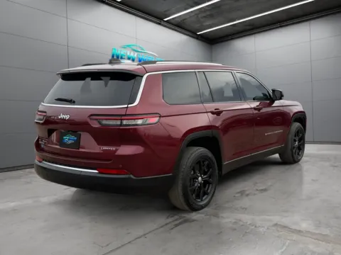 More photos of 2021 Jeep Grand Cherokee L Limited 4x4 at New Wave Automotive, CO