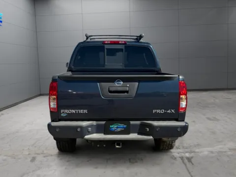 More photos of 2016 Nissan Frontier PRO-4X at New Wave Automotive, CO