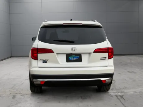More photos of 2017 Honda Pilot Touring at New Wave Automotive, CO