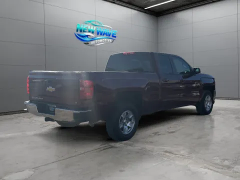 More photos of 2016 CHEVROLET SILVERADO LT at New Wave Automotive, CO