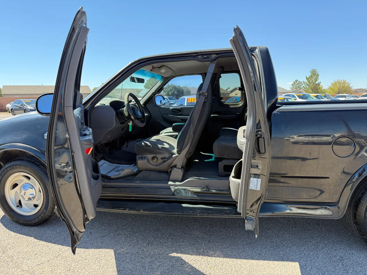 1999 Ford F-150 LARIAT - Photo 13