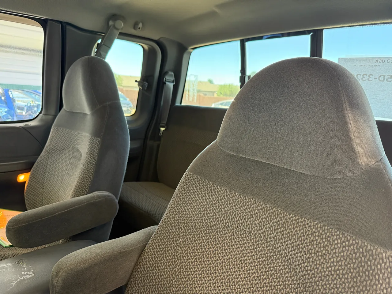1999 Ford F-150 LARIAT - Photo 23