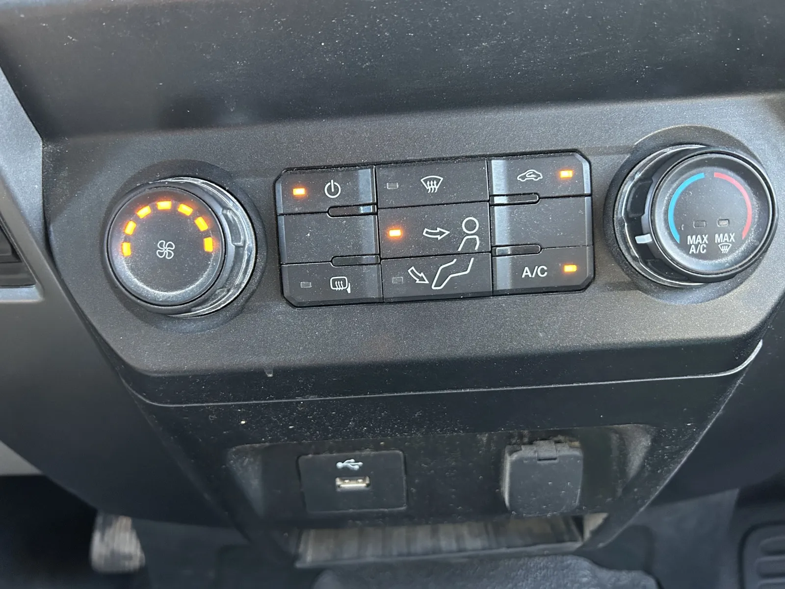 2019 Ford F-250 Super Duty XLT - Photo 24