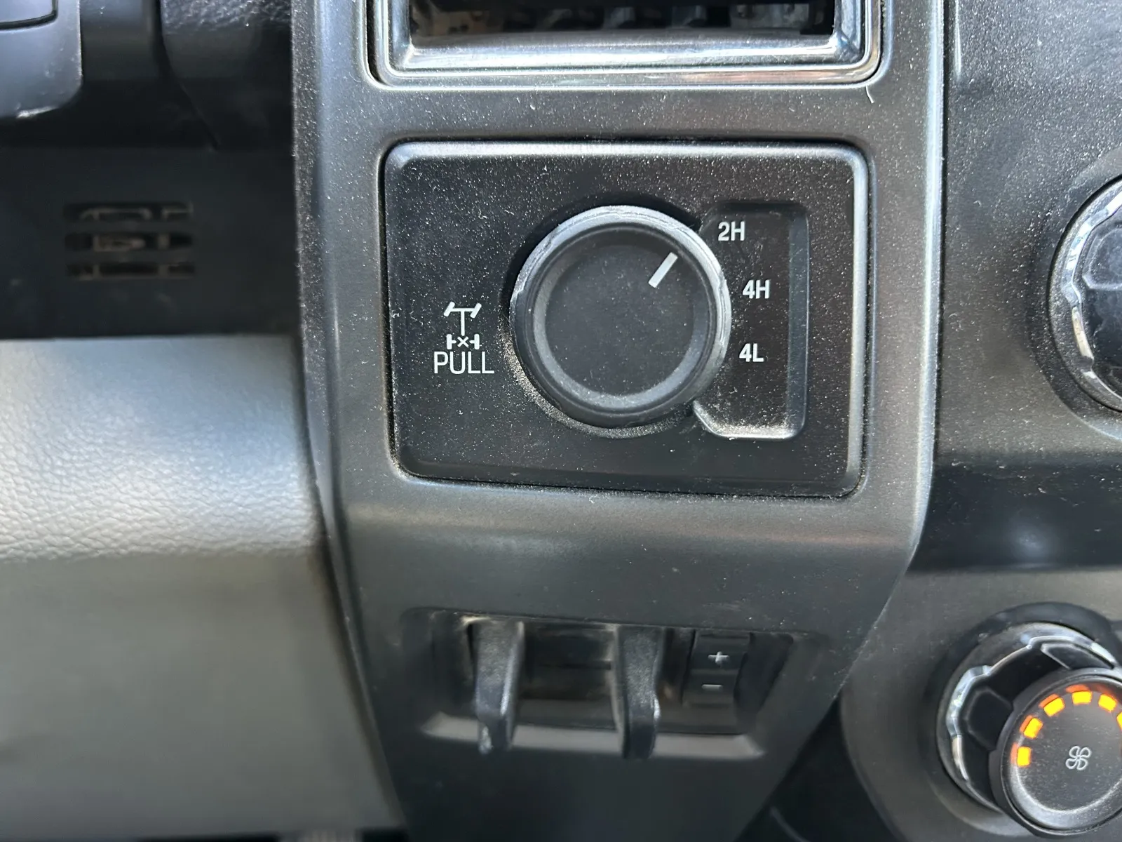 2019 Ford F-250 Super Duty XLT - Photo 25