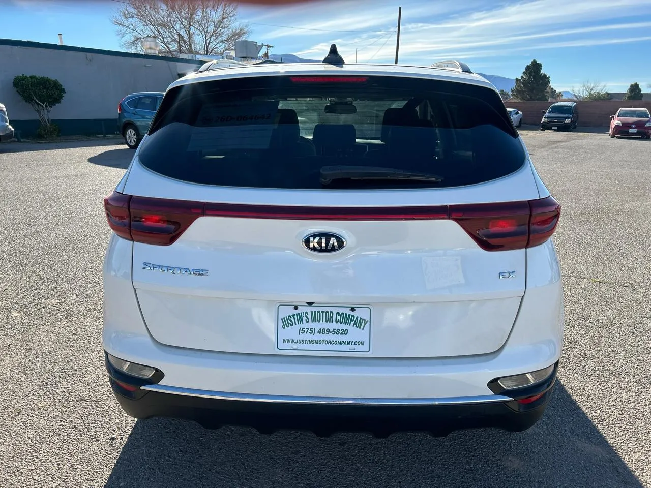 2022 Kia Sportage EX - Photo 4