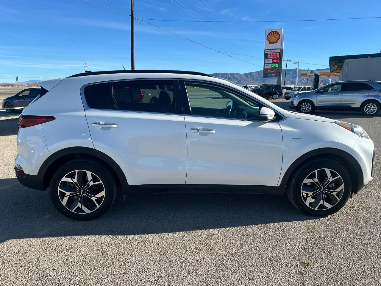 2022 Kia Sportage EX - Photo 6