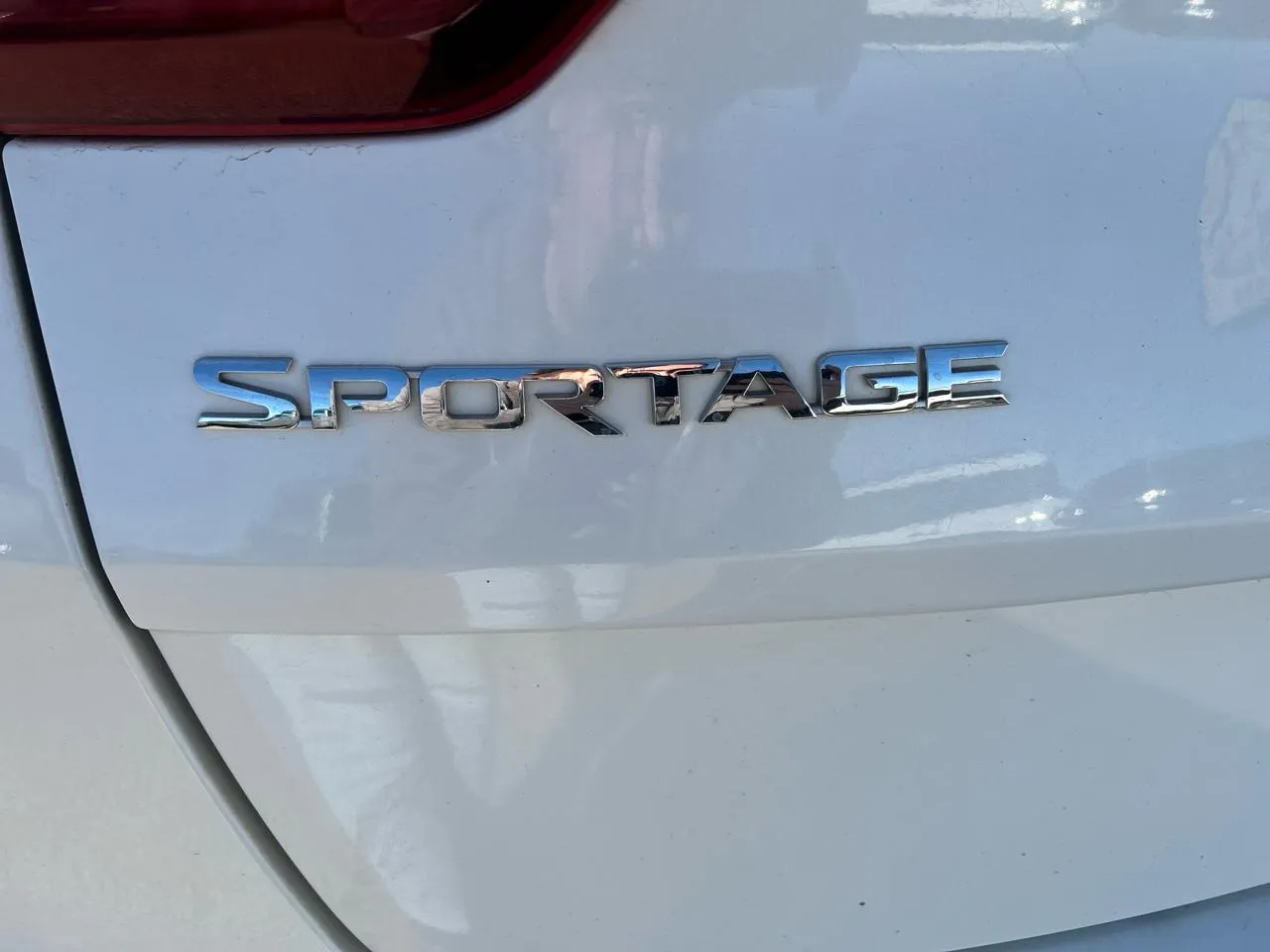 2022 Kia Sportage EX - Photo 9
