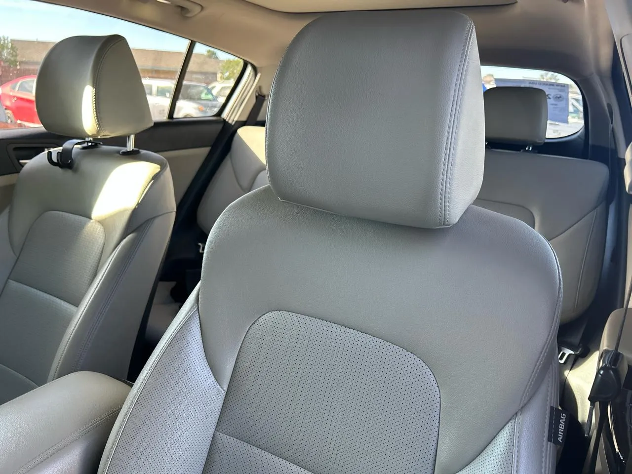 2022 Kia Sportage EX - Photo 34