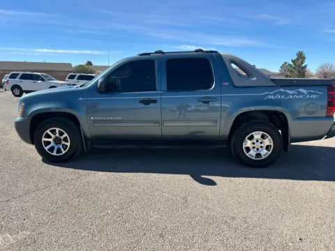 Photos of 2009 CHEVROLET AVALANCHE 1500 LT for sale in Alamogordo, NM at Justin's Motor Company
