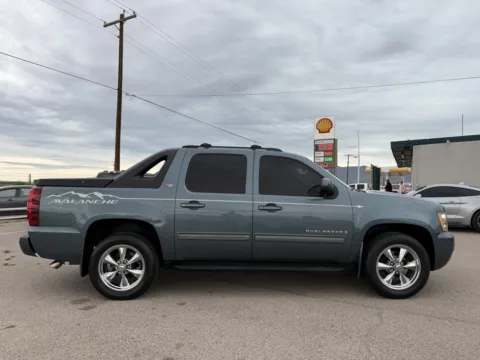 More photos of 2009 CHEVROLET AVALANCHE 1500 LT at Justin's Motor Company, NM