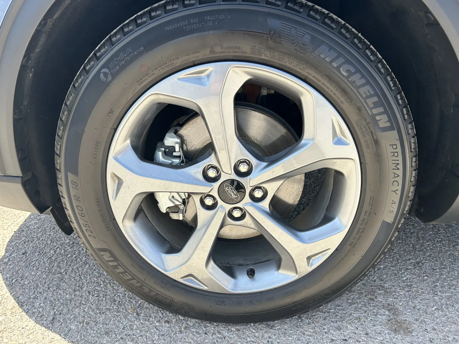 Ford Escape photo 13