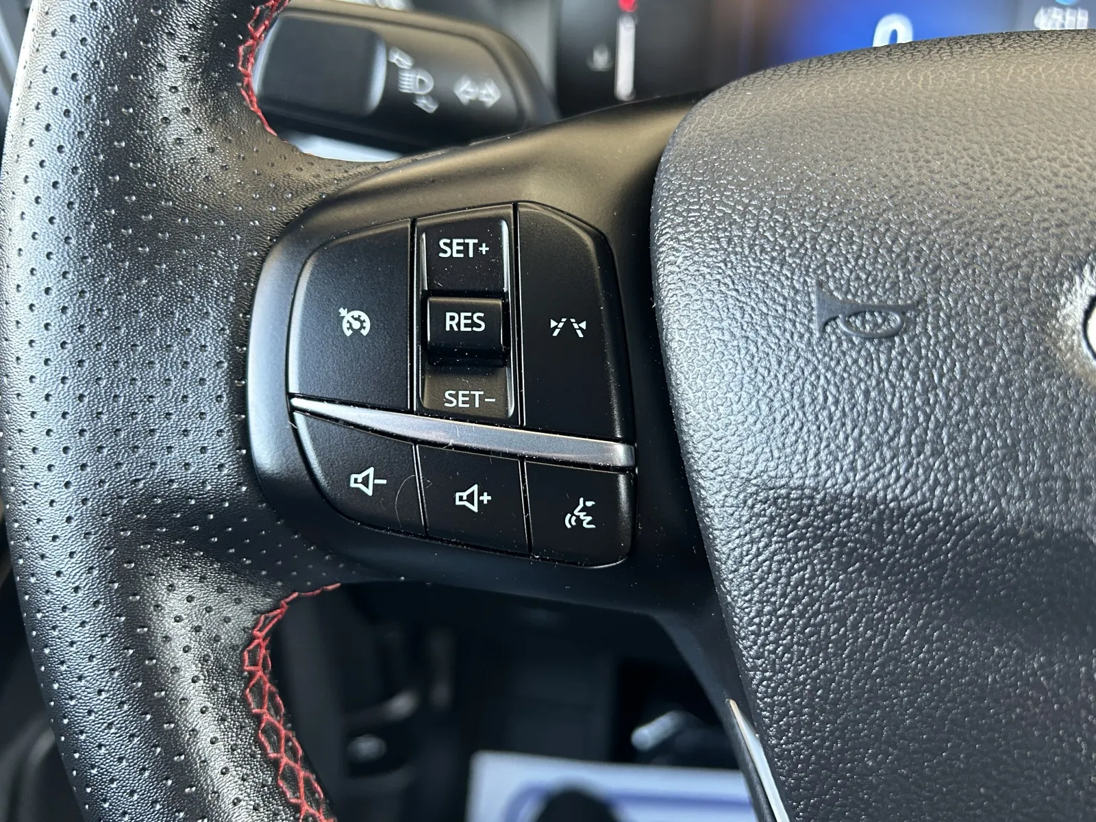 Ford Escape photo 24