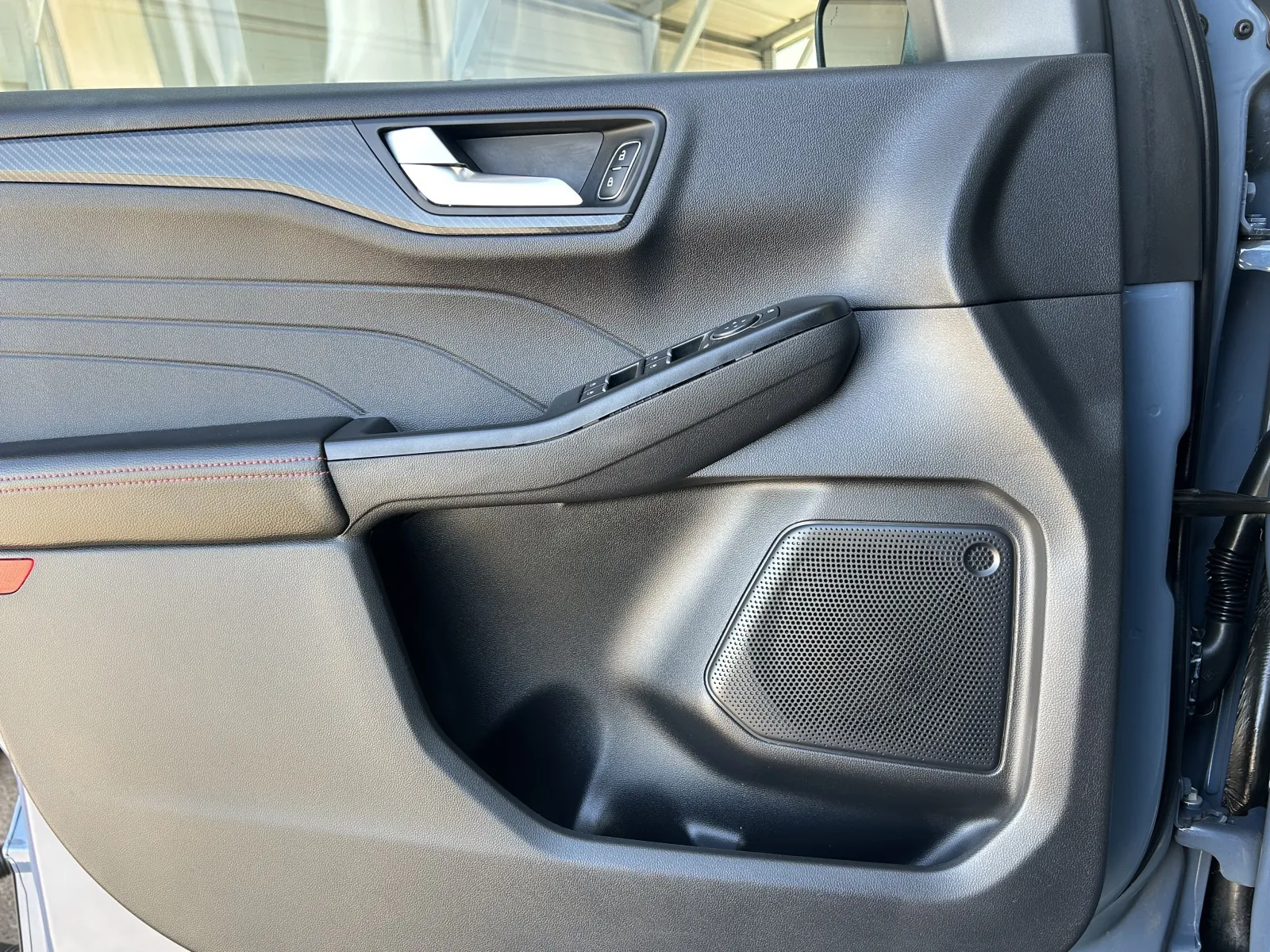 Ford Escape photo 39