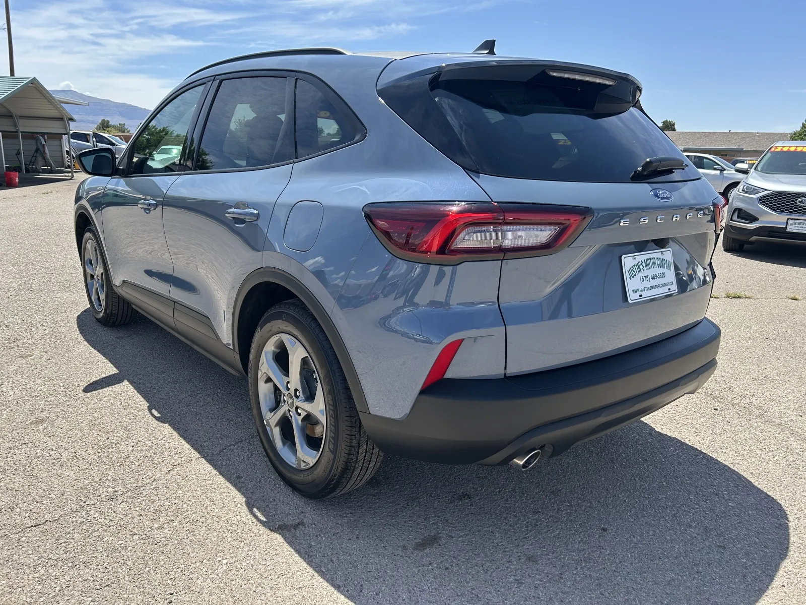Ford Escape photo 3