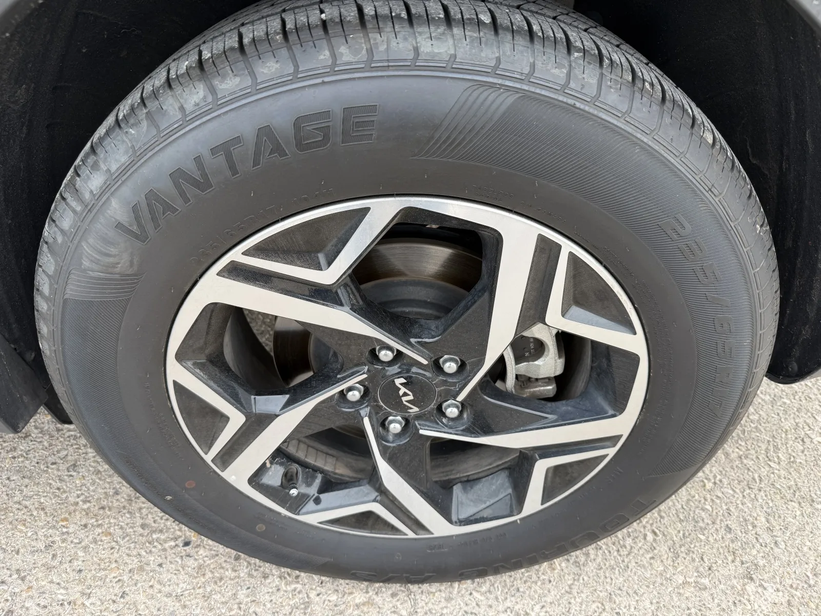 2025 Kia Sportage LX - Photo 5