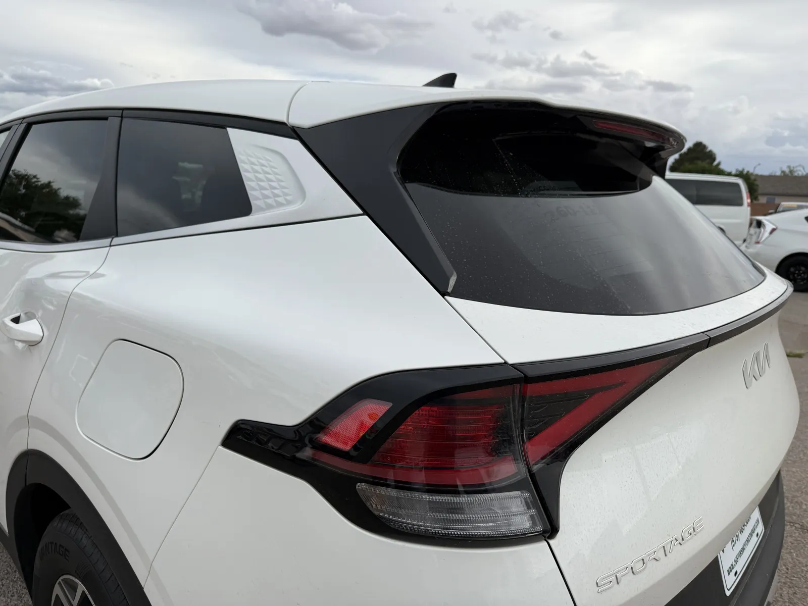 2025 Kia Sportage LX - Photo 4