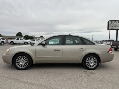 Photos of 2005 MERCURY MONTEGO PREMIER for sale in Alamogordo, NM at Justin's Motor Company