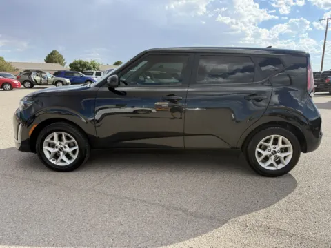 Photos of 2023 KIA SOUL LX for sale in Alamogordo, NM at Justin's Motor Company