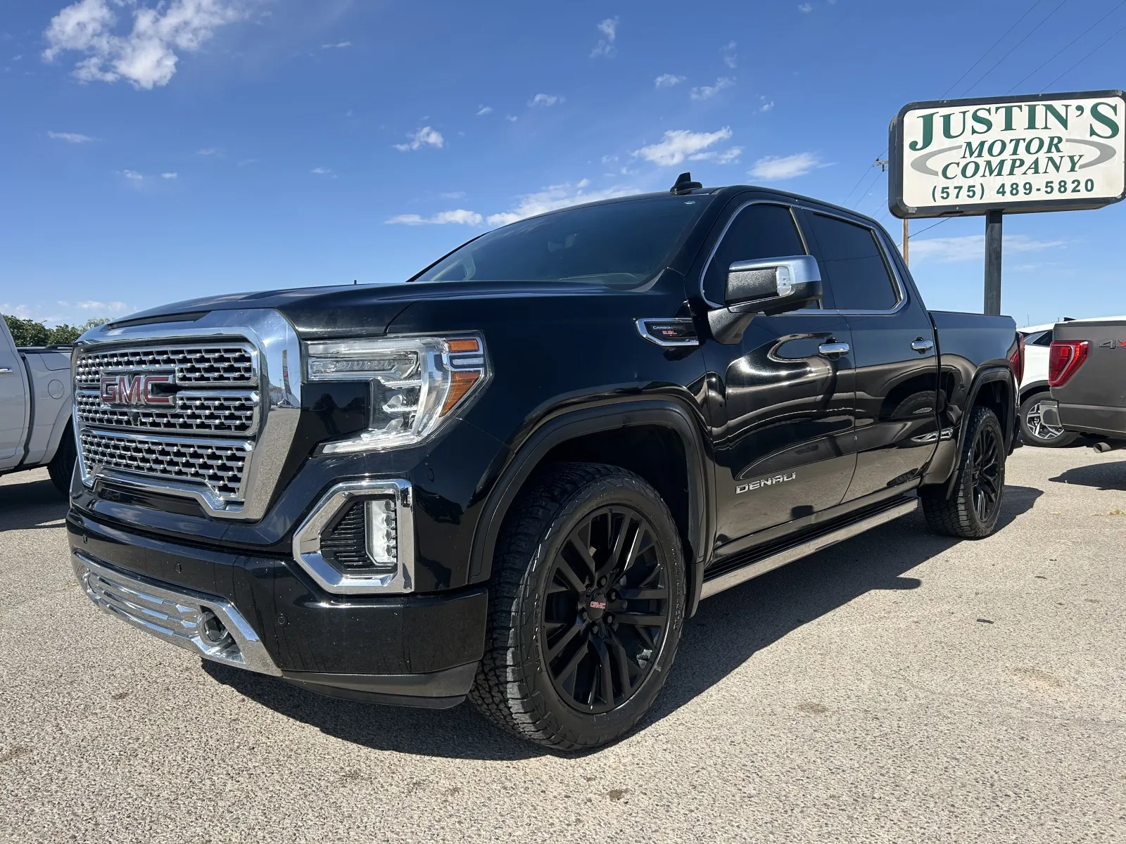 2020 GMC Sierra 4WD Crew Cab Short Box Denali's photo