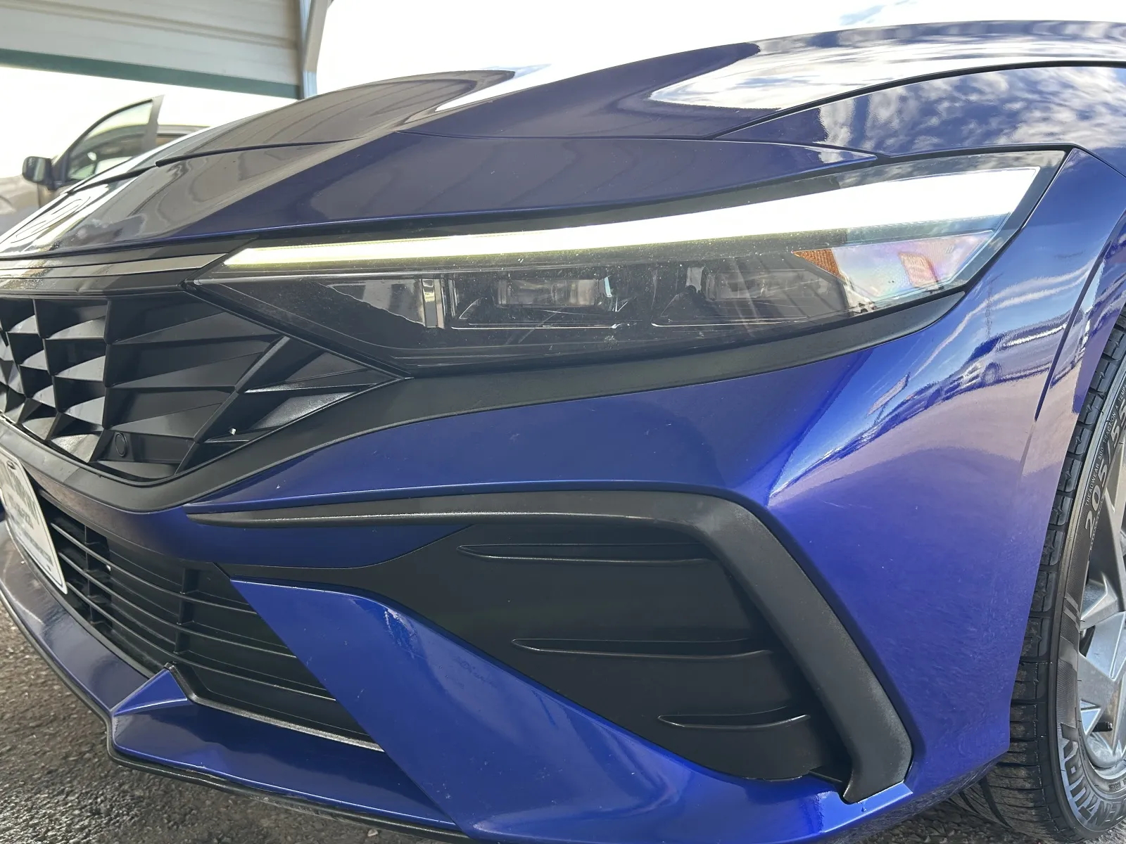 Hyundai Elantra photo 9