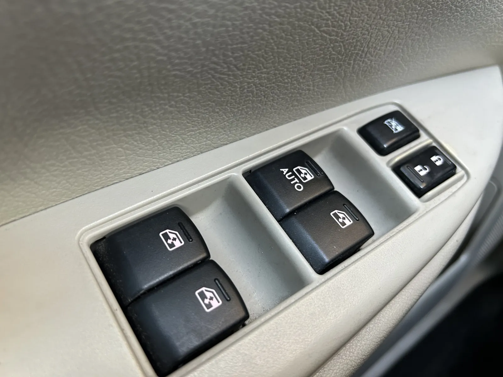 Subaru Legacy photo 21