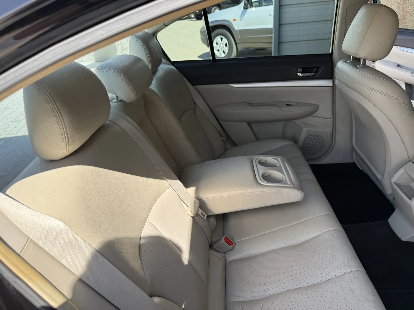 Subaru Legacy photo 80