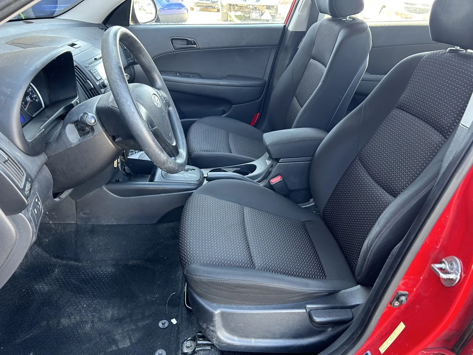 Hyundai Elantra Touring photo 19