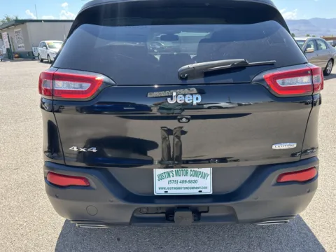 More photos of 2018 JEEP CHEROKEE LATITUDE PLUS at Justin's Motor Company, NM