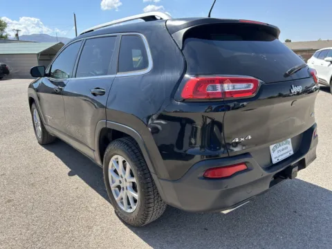 Another view of 2018 JEEP CHEROKEE LATITUDE PLUS for sale in Alamogordo, NM at Justin's Motor Company