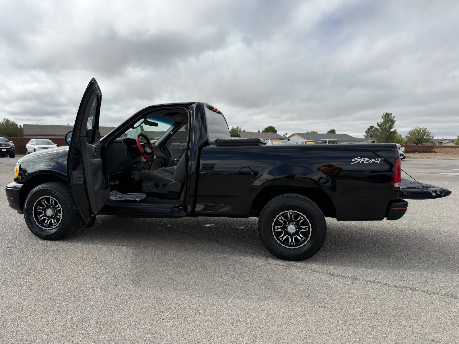 Ford F-150 photo 9