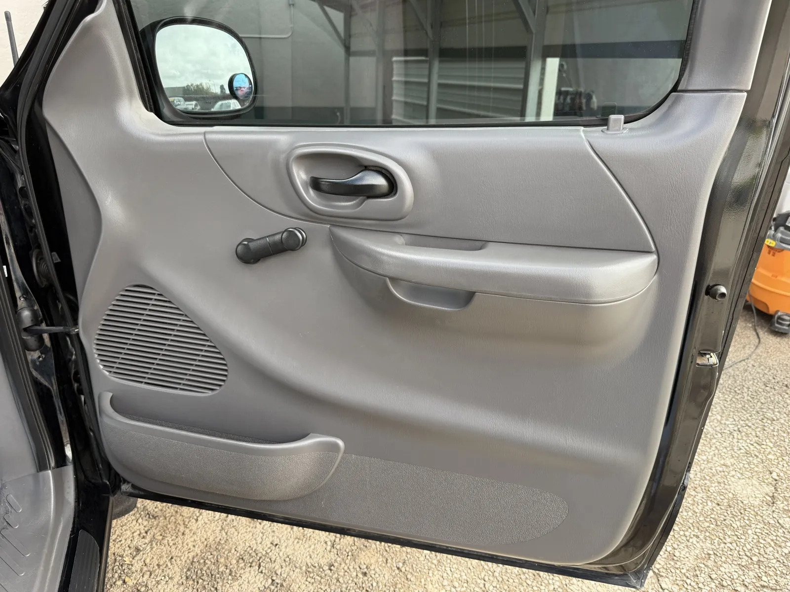 Ford F-150 photo 37