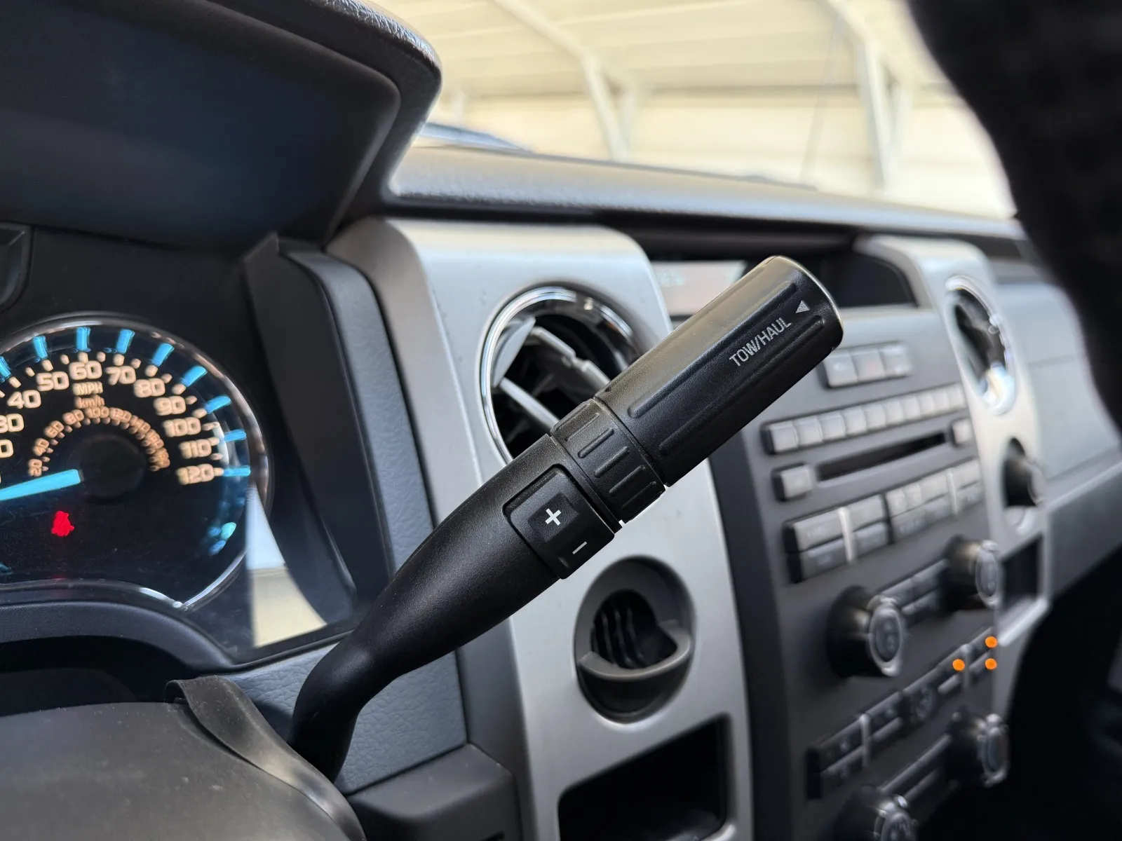 Ford F-150 photo 18