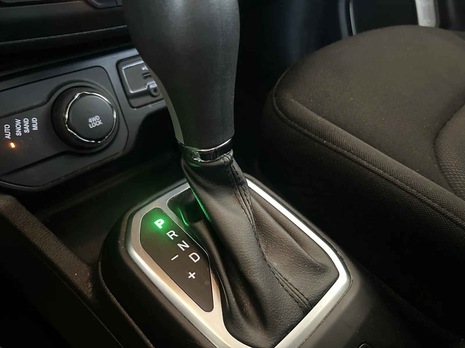 Jeep Renegade photo 18