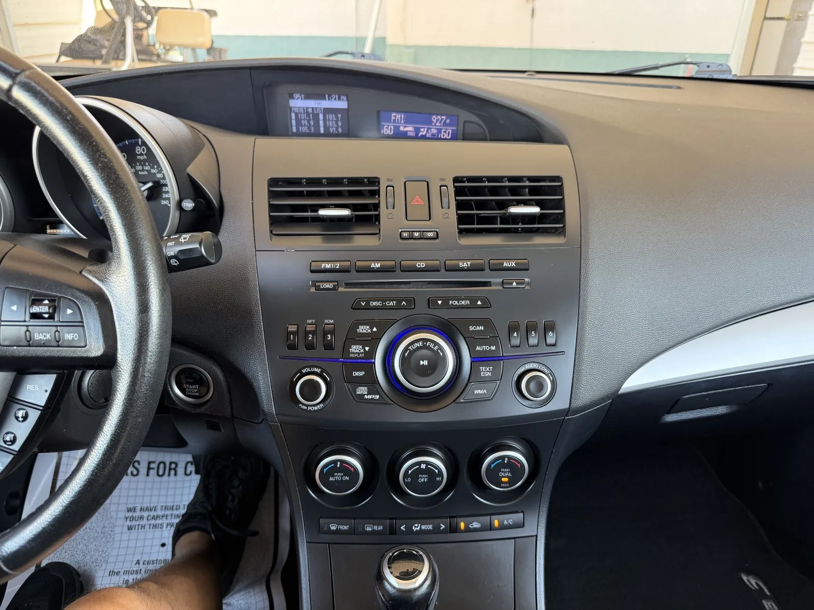 Mazda 3 photo 20
