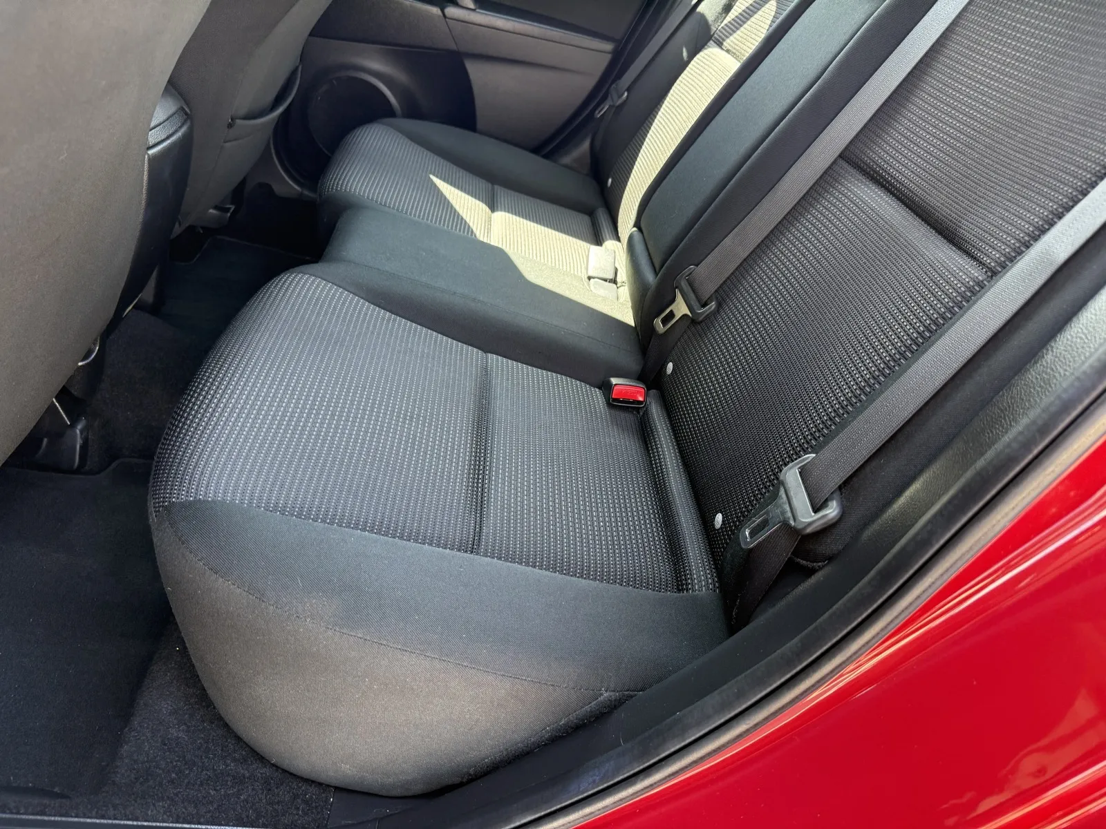 Mazda 3 photo 37