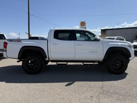 More photos of 2016 TOYOTA TACOMA DOUBLE CAB at Justin's Motor Company, NM