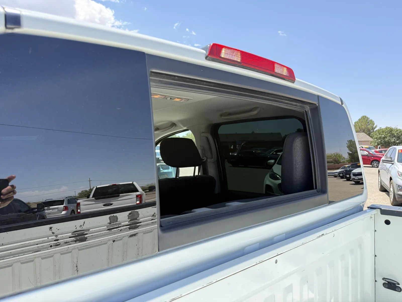 Nissan Titan photo 21
