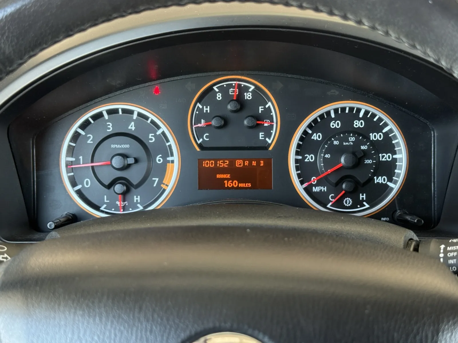 Nissan Titan photo 24