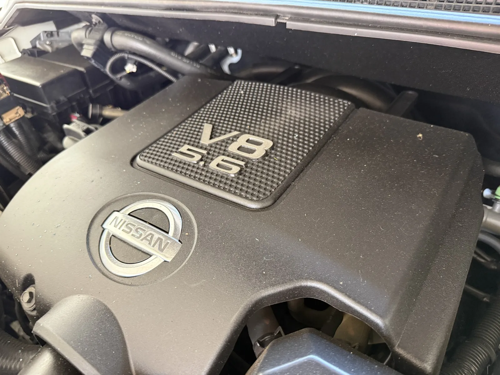 Nissan Titan photo 22