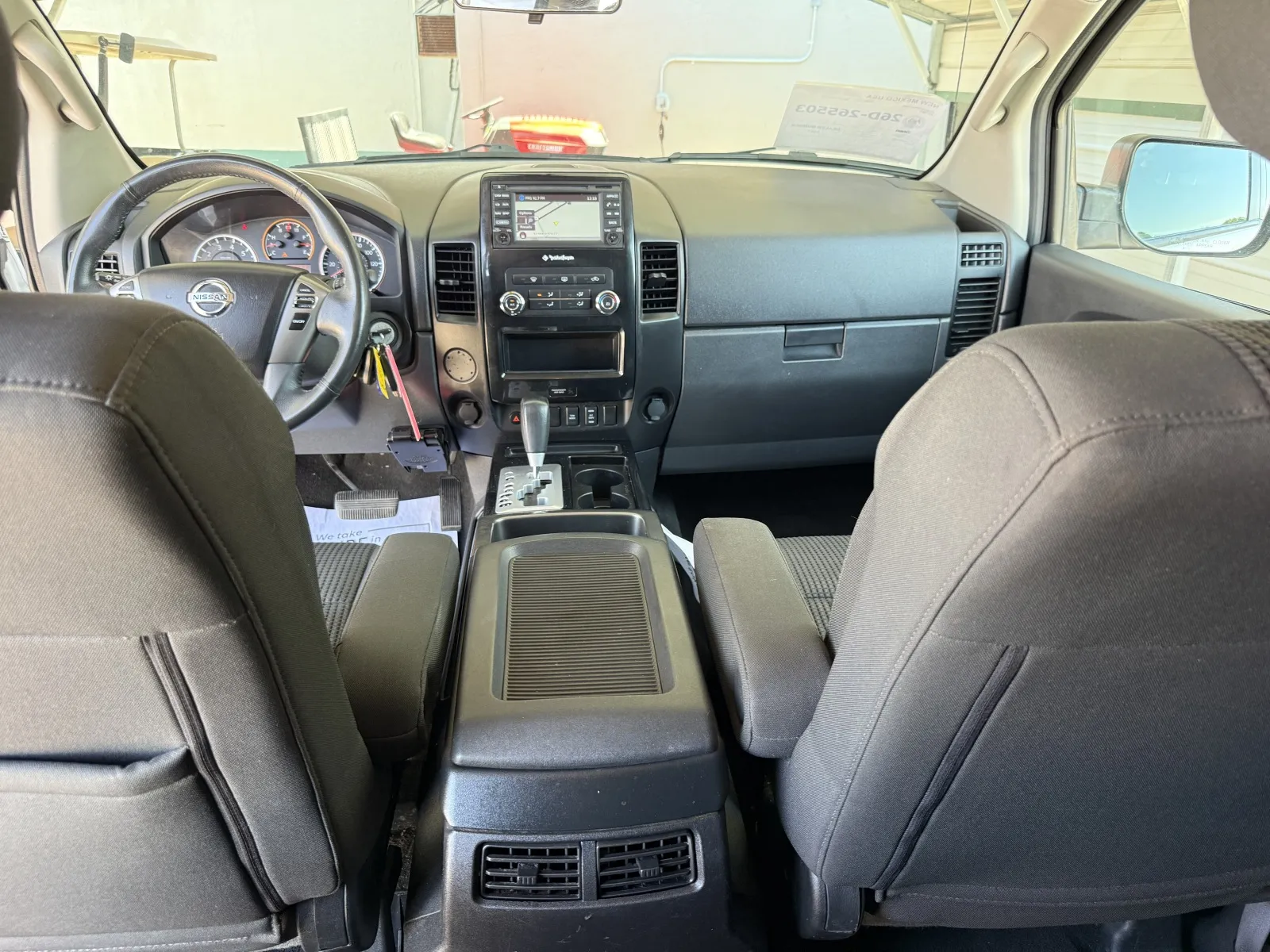 Nissan Titan photo 45