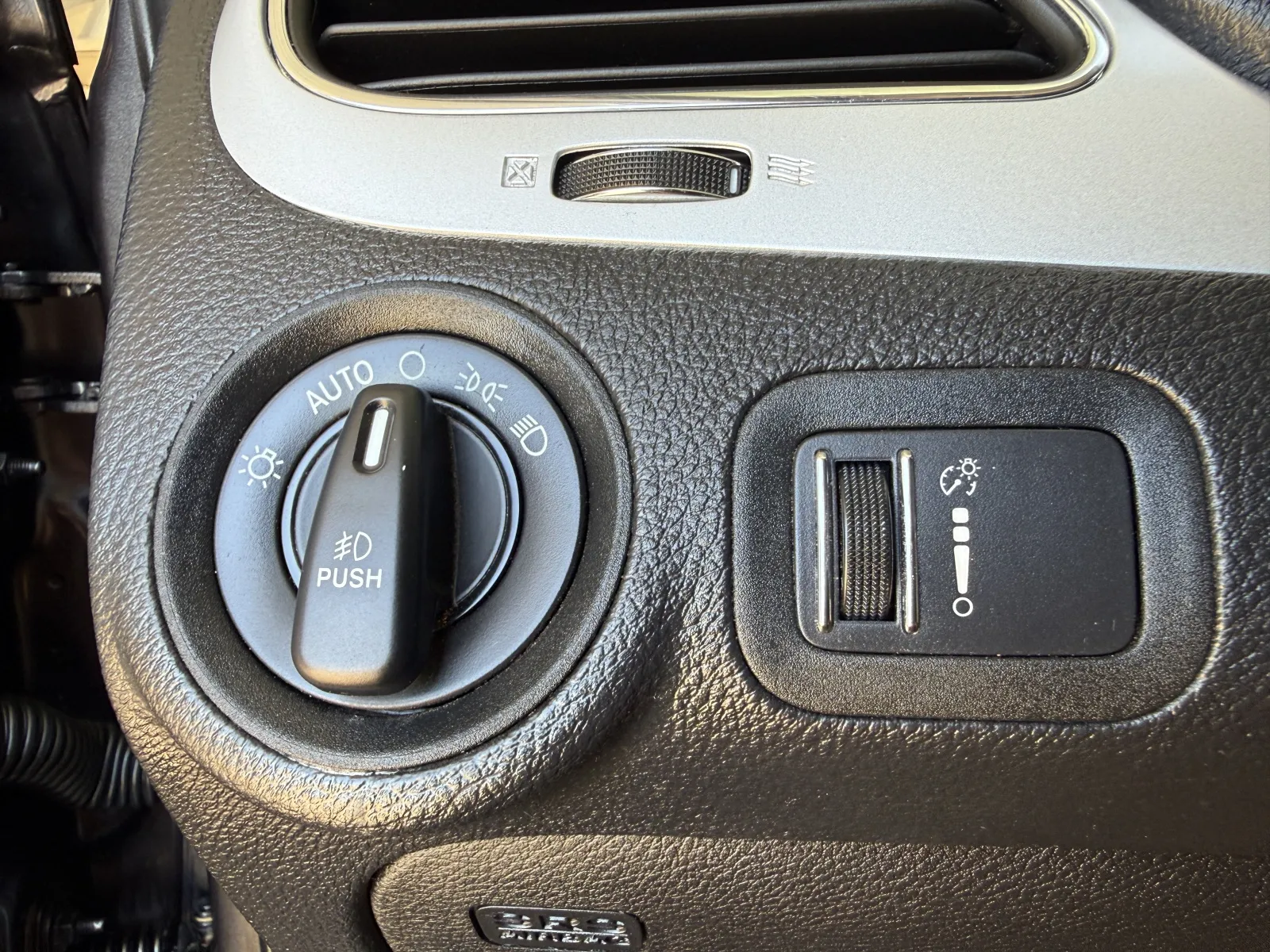 Dodge Journey photo 37