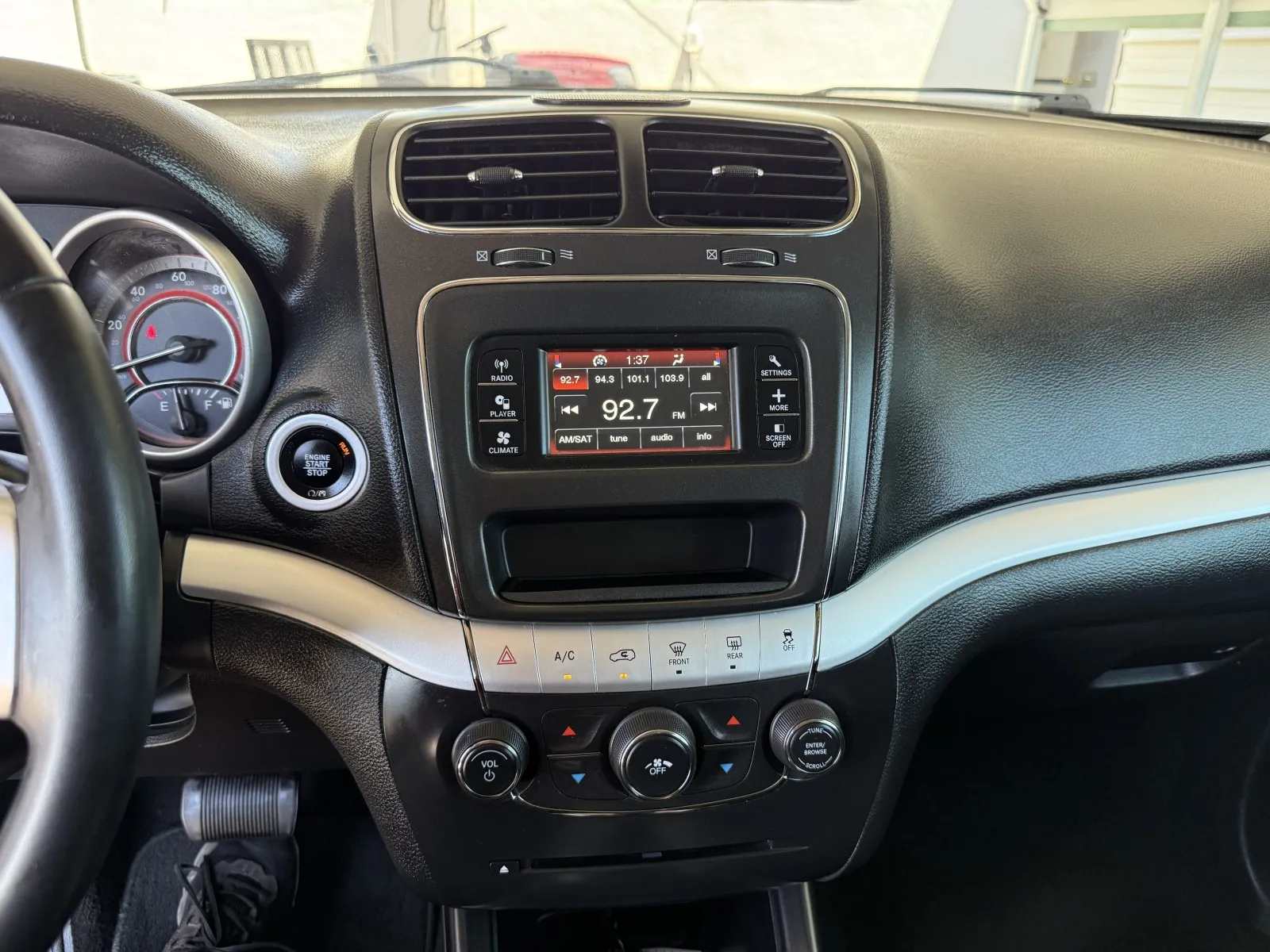 Dodge Journey photo 31