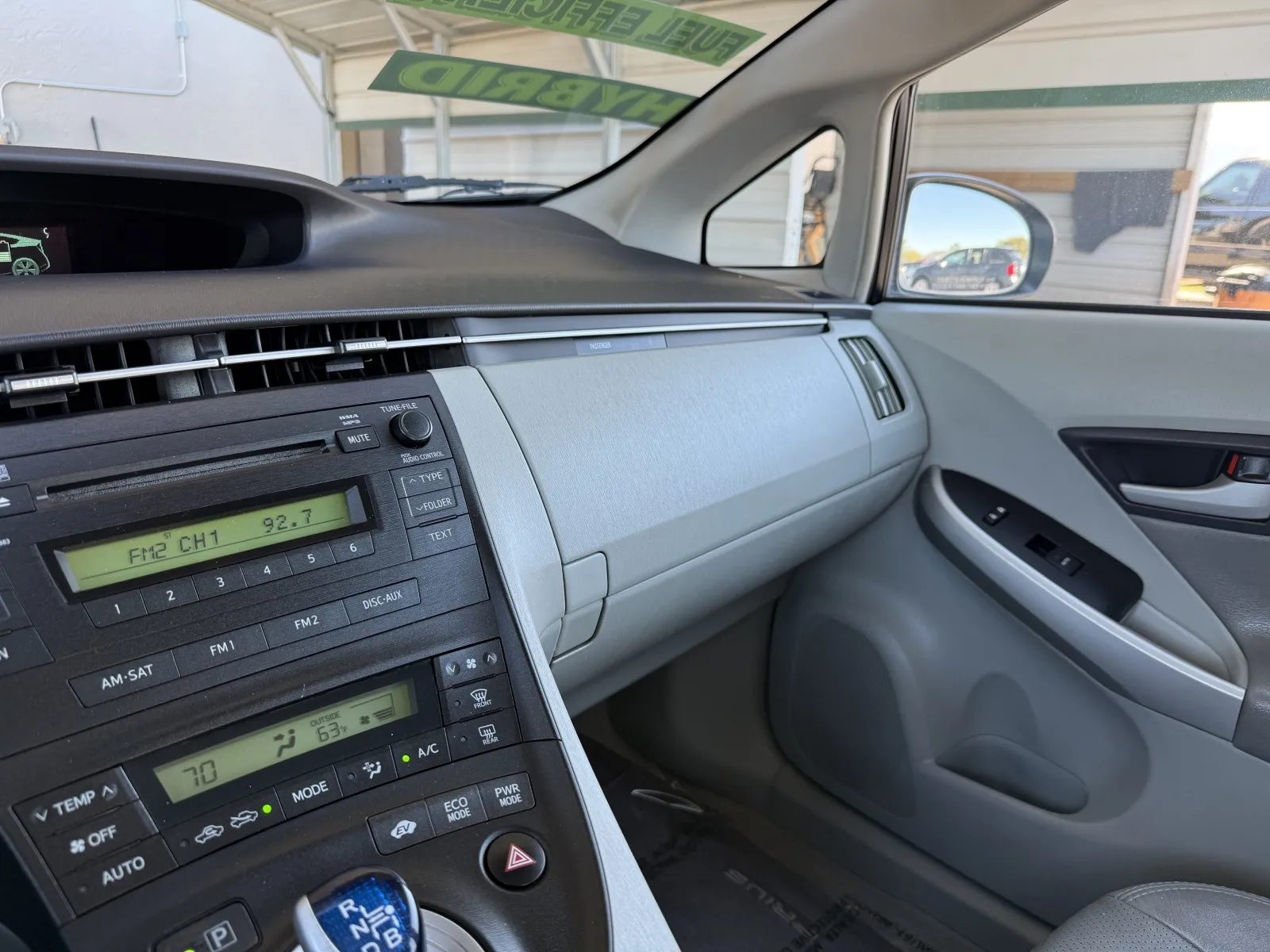 Toyota Prius photo 32