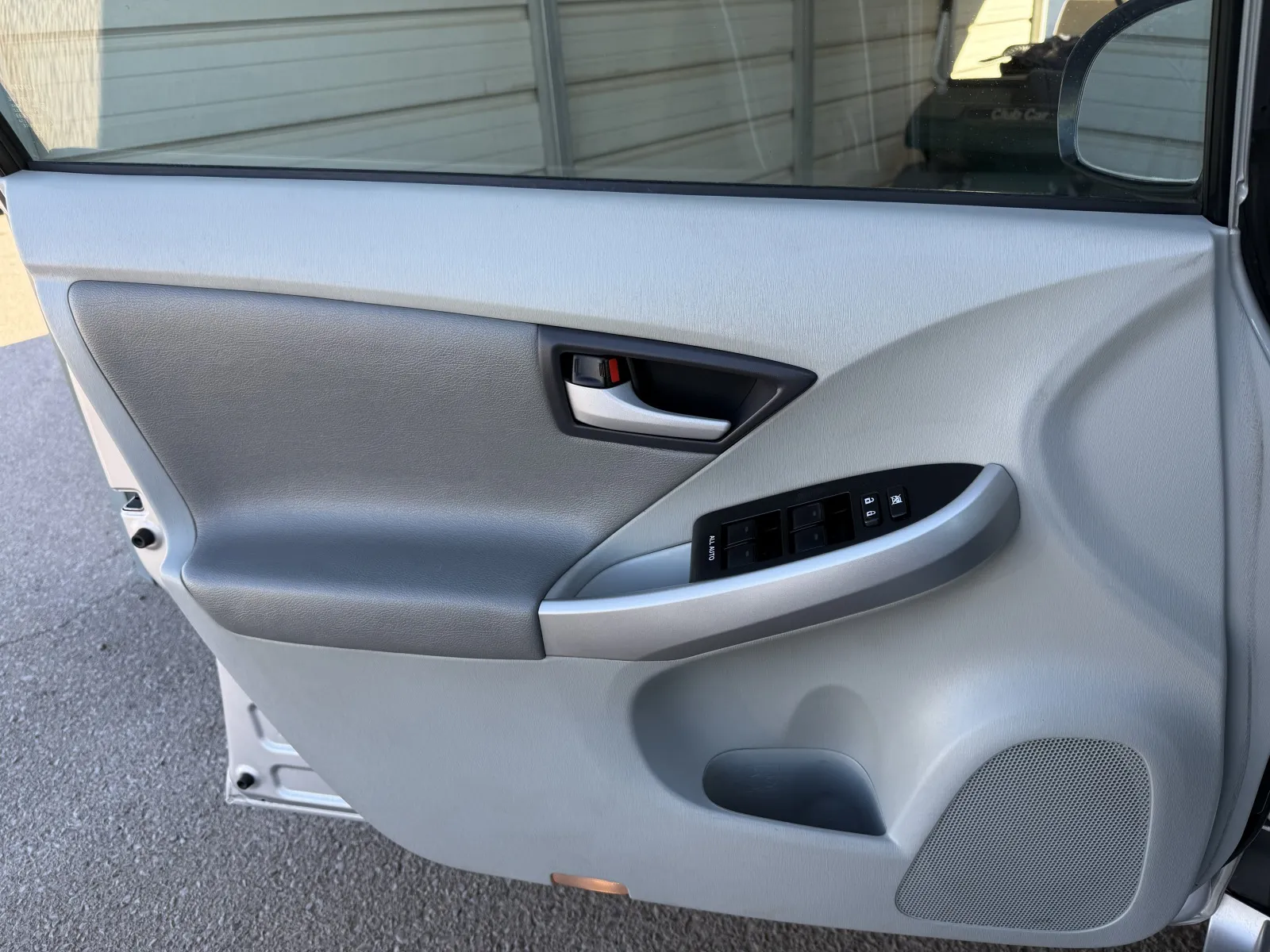 Toyota Prius photo 40